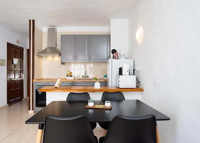 Home2book Americas Coastal Apt, Pool & Terrace شقة *