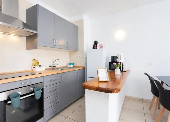 Home2book Americas Coastal Apt, Pool & Terrace شقة *