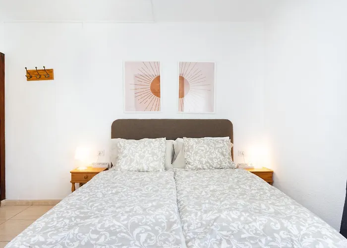 Home2book Americas Coastal Apt, Pool & Terrace *